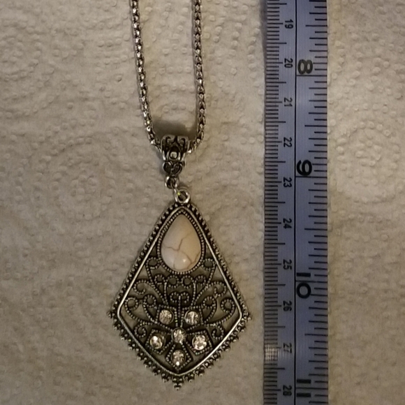 🏷Elegant Pendent Necklace Silver - Picture 2 of 3